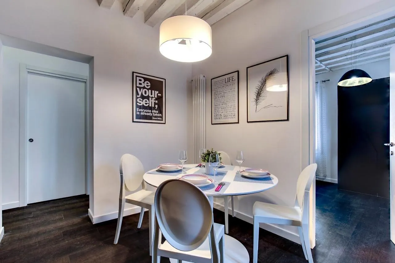 Biennale Superior Suite By Wonderful Italy Venice 0*,  Italy