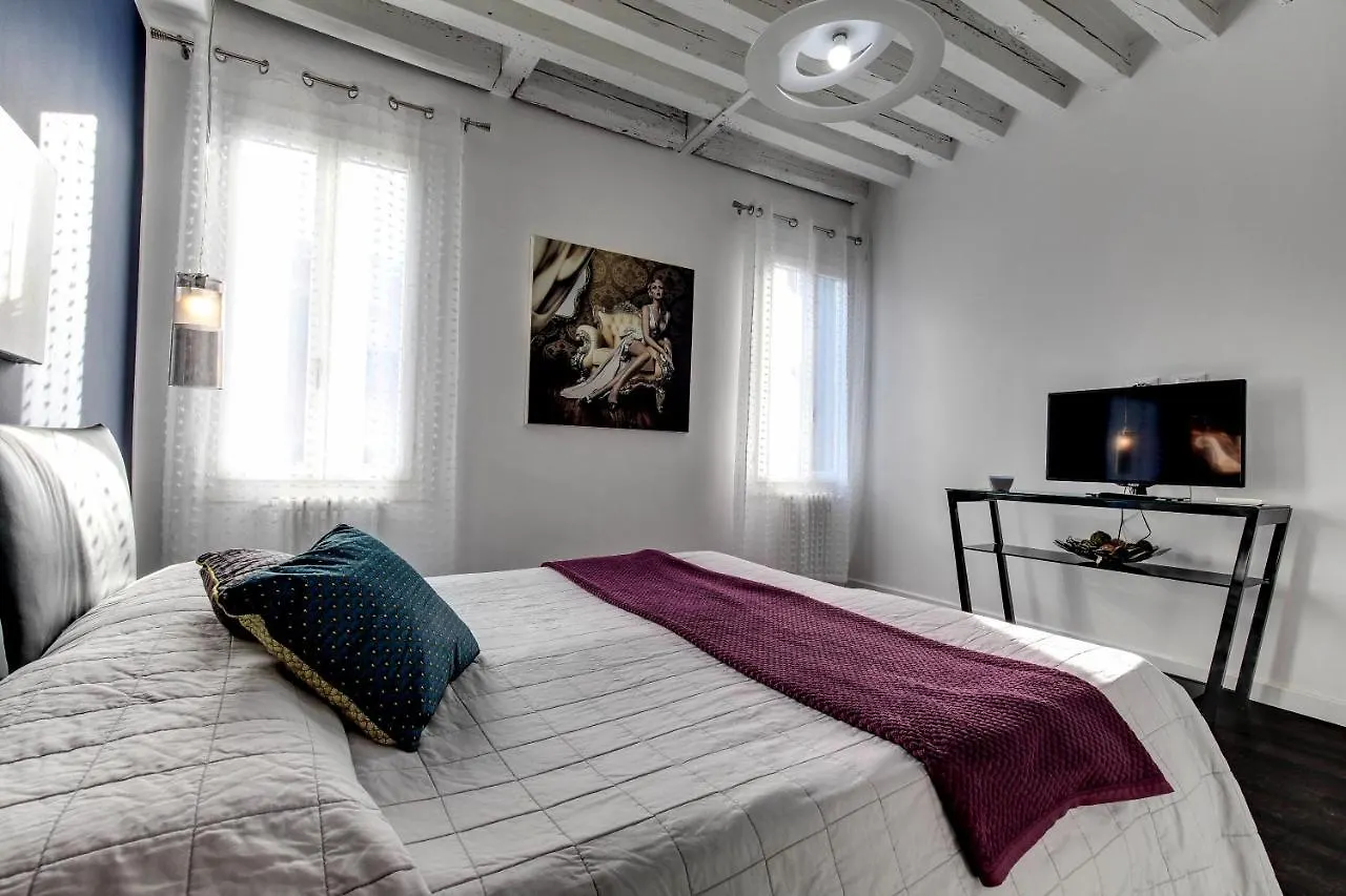 Biennale Superior Suite By Wonderful Italy Venice Apartment